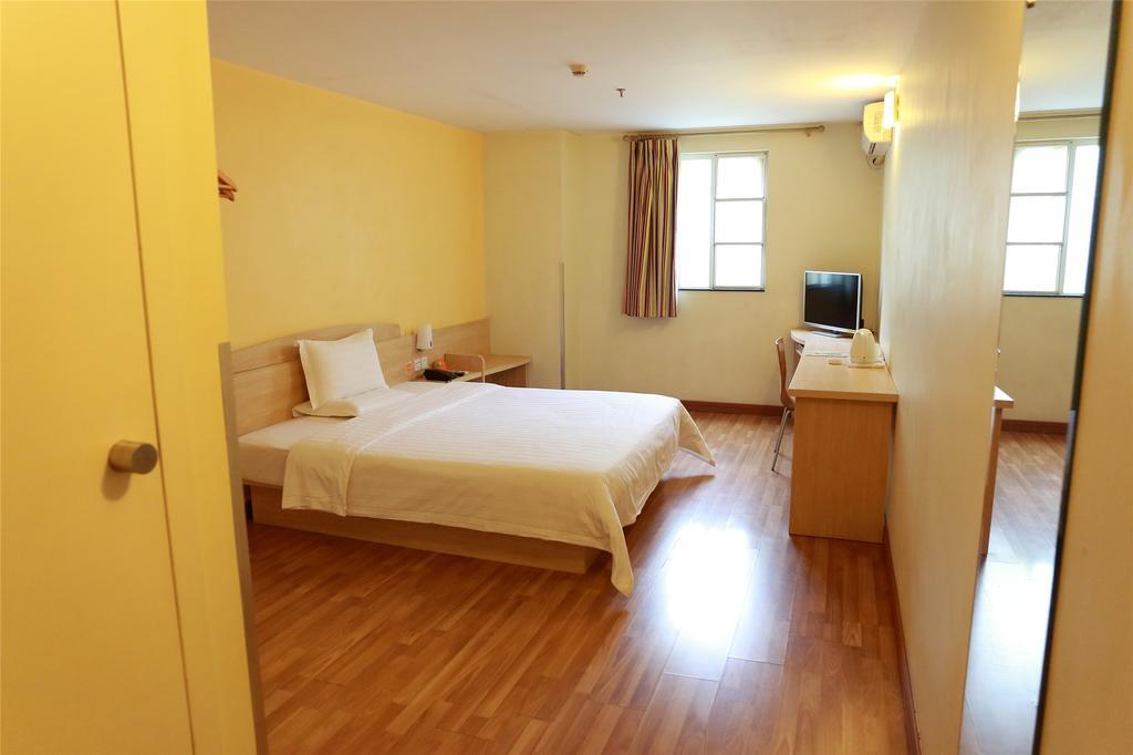 7Days Inn Qingdao Liuting Airport Quarto foto